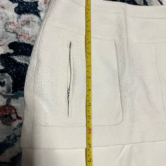 Gorgeous BCBG MaxAzria Off-white cotton blend skirt and top set - size x-small - Picture 8 of 10